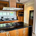 Linda Casa Com Vista Incrivel Em Condominio No Sul Da Ilha