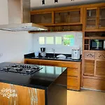 Linda Casa Com Vista Incrivel Em Condominio No Sul Da Ilha